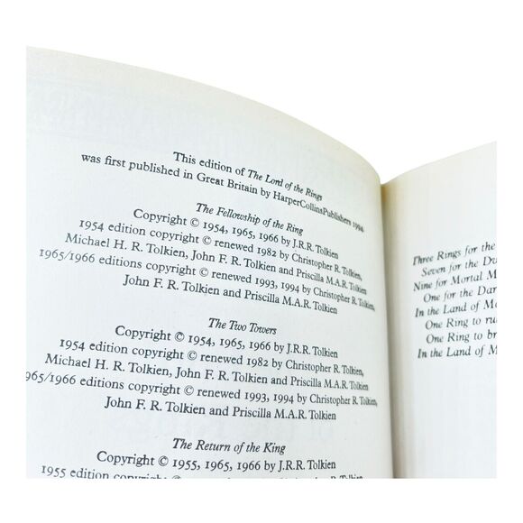 The Lord of the Rings by J. R. R. Tolkien 2001 Paperback Excellent Binding - Picture 4 of 14